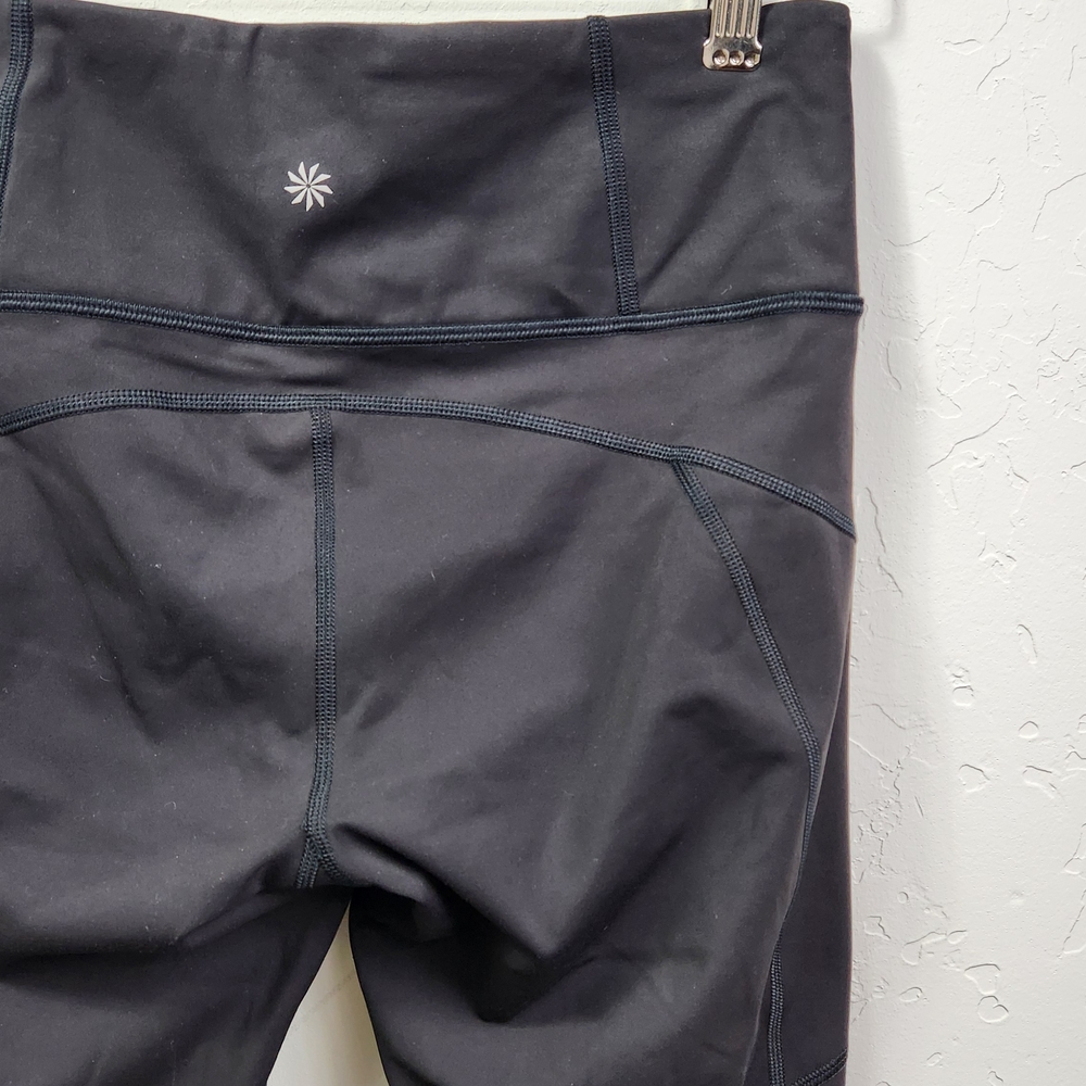 ATHLETA || Black Ankle Cropped Leggings - Picture 5 of 10